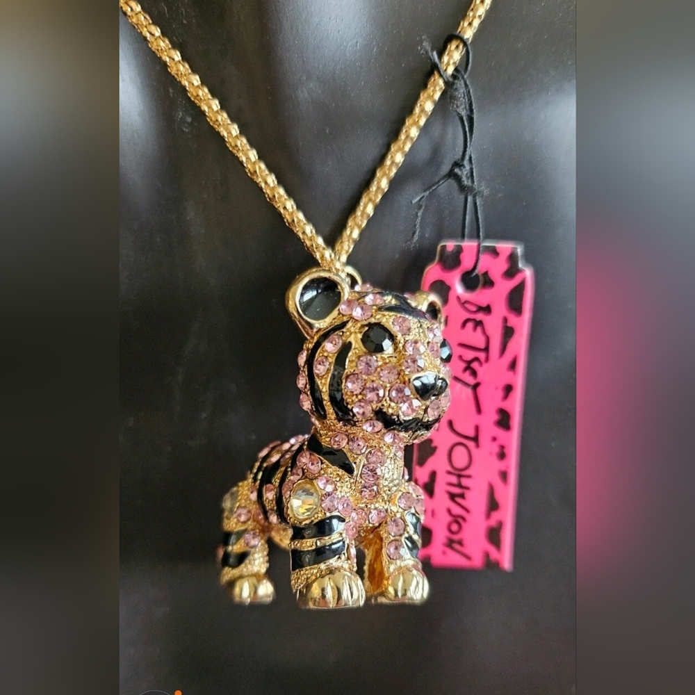 Betsey Johnson Black Enamel&Gold tone 3D Tiger Pendant On Goldtone Necklace 24"